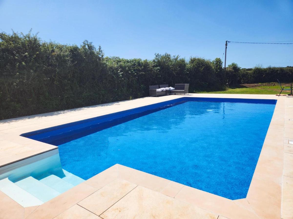 Sea View - 1 Bed Suite - Ocean Breeze - Port Eynon Экстерьер фото